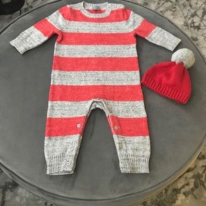 BabyGap boy’s 100% cotton knit one-piece.